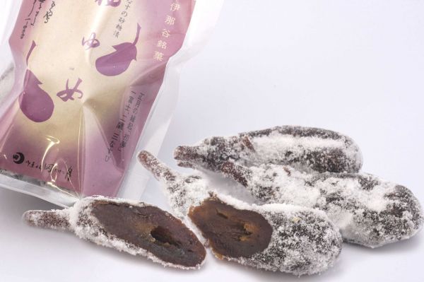 初ゆめ正月銘菓、なすびの砂糖漬（初ゆめ）です。おかげ様で全国有名百貨店で販売させて頂いております。薄くお切りになって、良いお茶でお召し上がりください。価格　　1、080円（税込）消費期限　　冬季30日　夏季20日