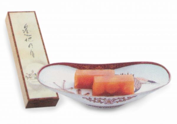 逢地の月和三盆入り栗羊かん価格　和三盆入　1、620円（税込）消費期限　1ヶ月